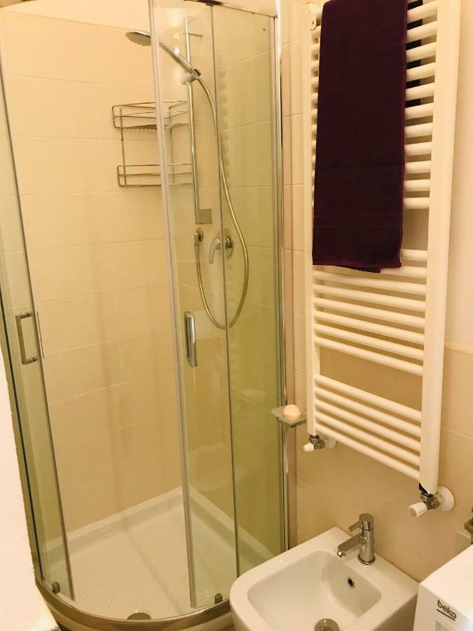 La Santissima Apartment Firenze Bagian luar foto