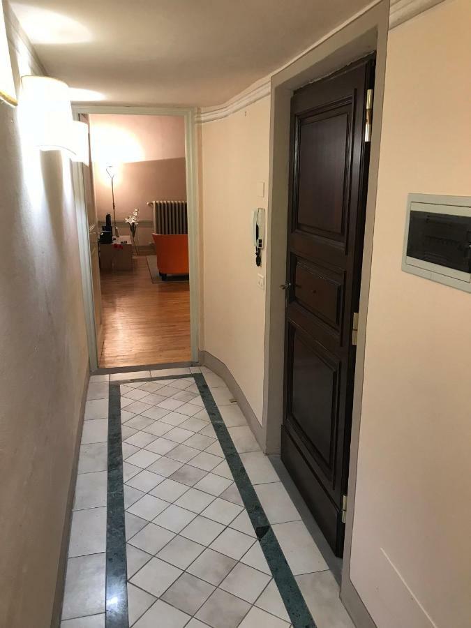 La Santissima Apartment Firenze Bagian luar foto