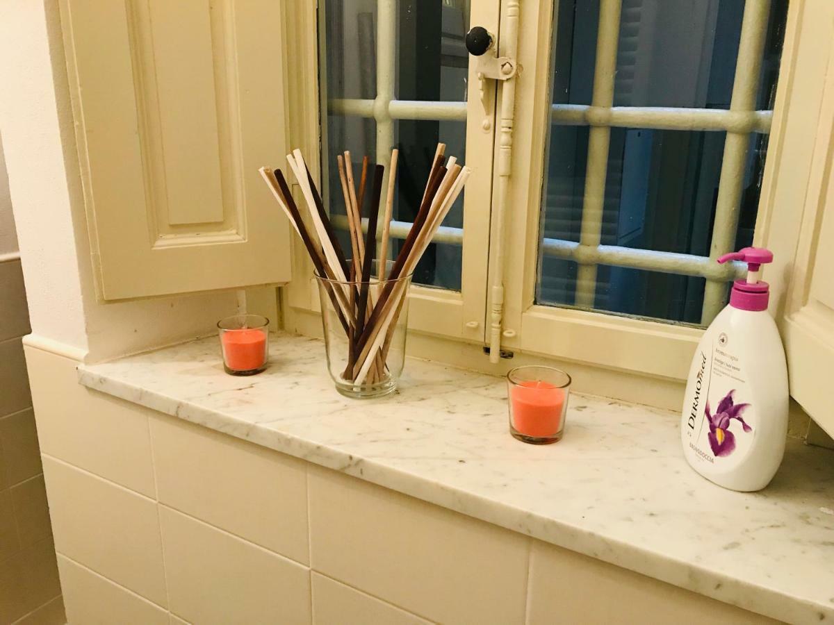 La Santissima Apartment Firenze Bagian luar foto